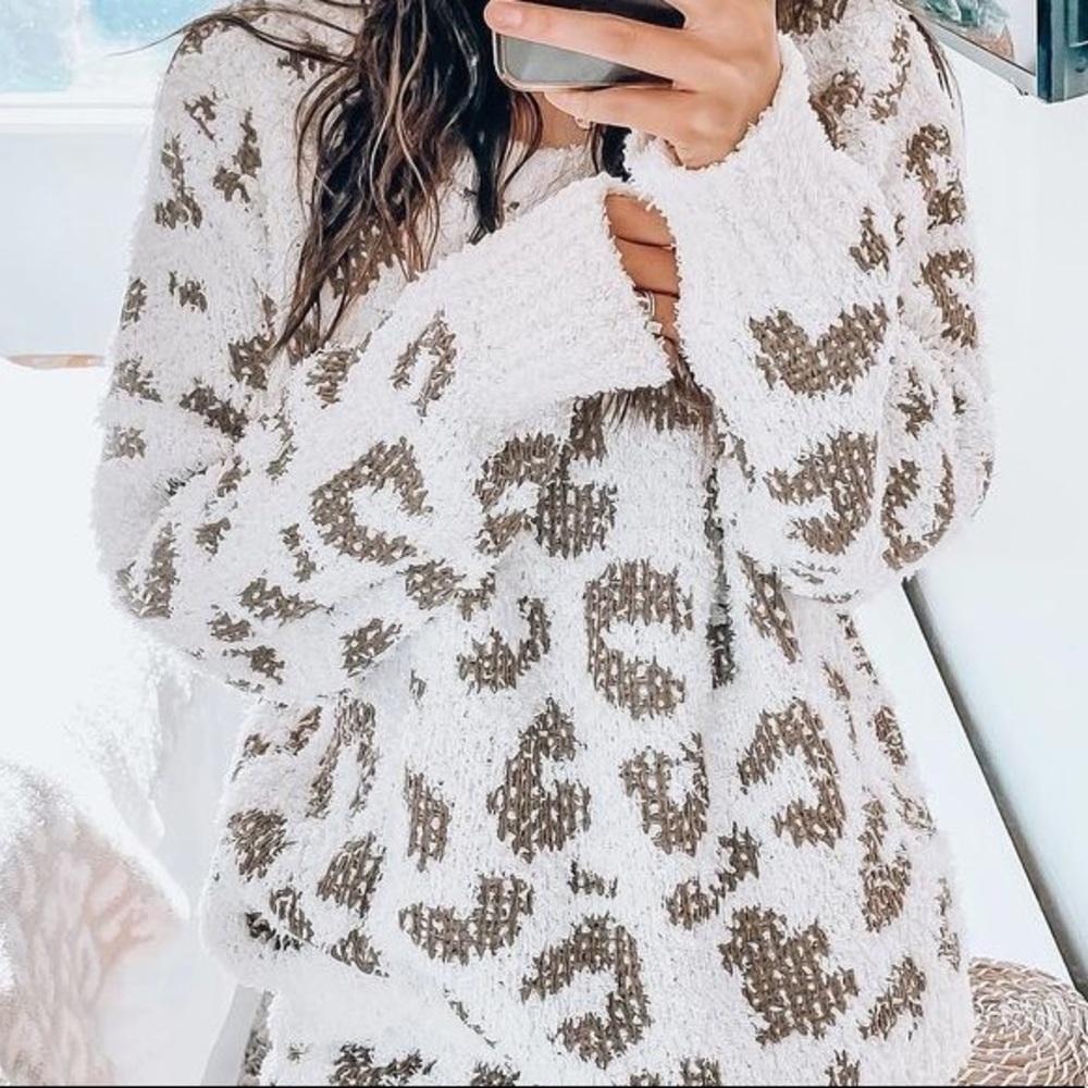 Super soft chenille leopard cream/tan sweater sz large from She Is boutique